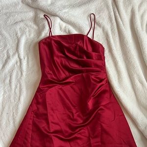 GORGEOUS RED COCKTAIL DRESS